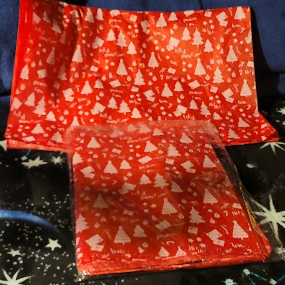 XLARGE  HOLIDAY TISSUE PAPER  sheet measures 27.5inch x 19inch  50 pcs